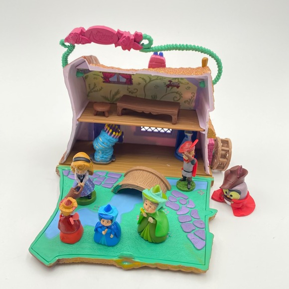 Disney Animators Collection Littles Sleeping Beauty Aurora Cottage Play Set - Picture 6 of 7